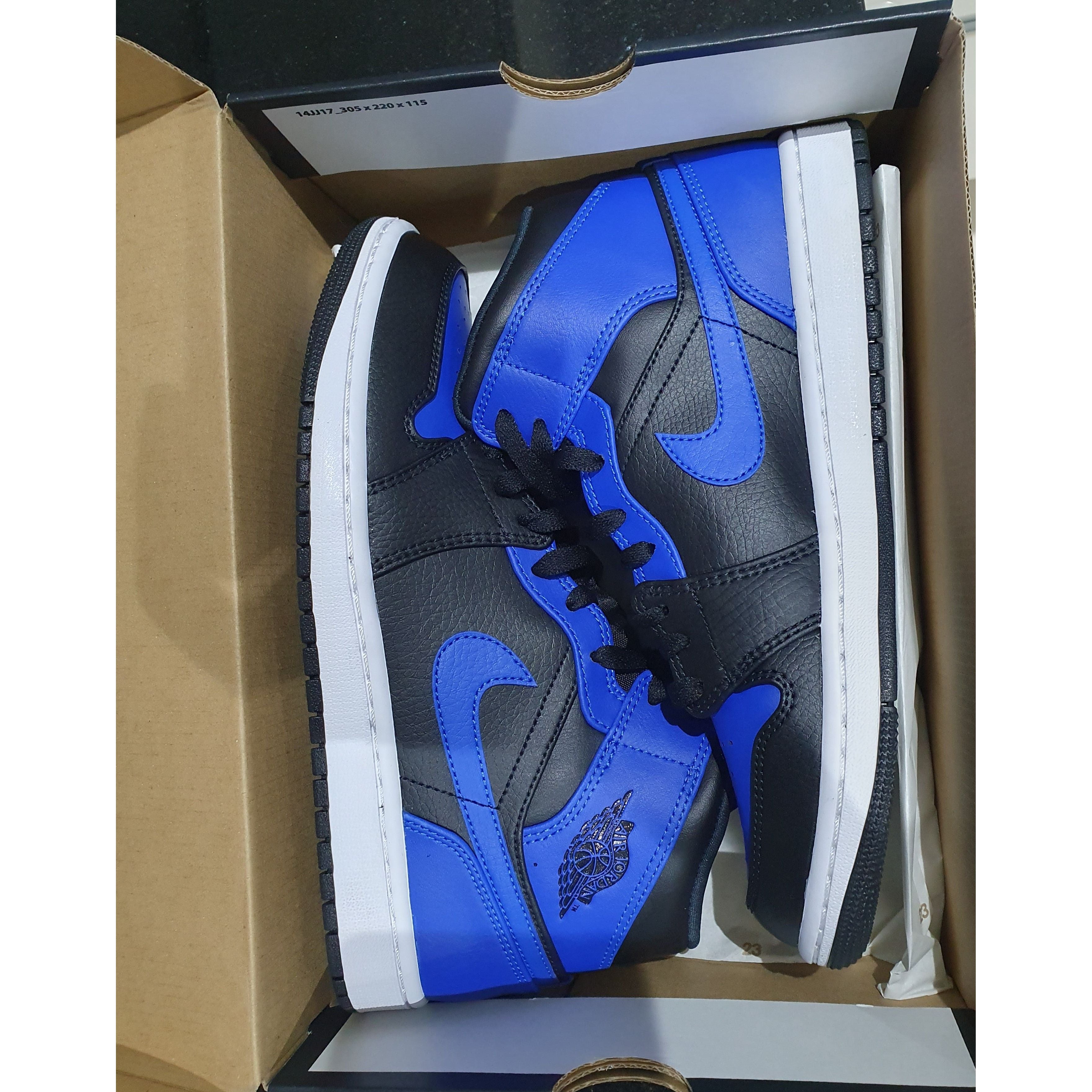 Nike Air Jordan 1 Mid Trainers